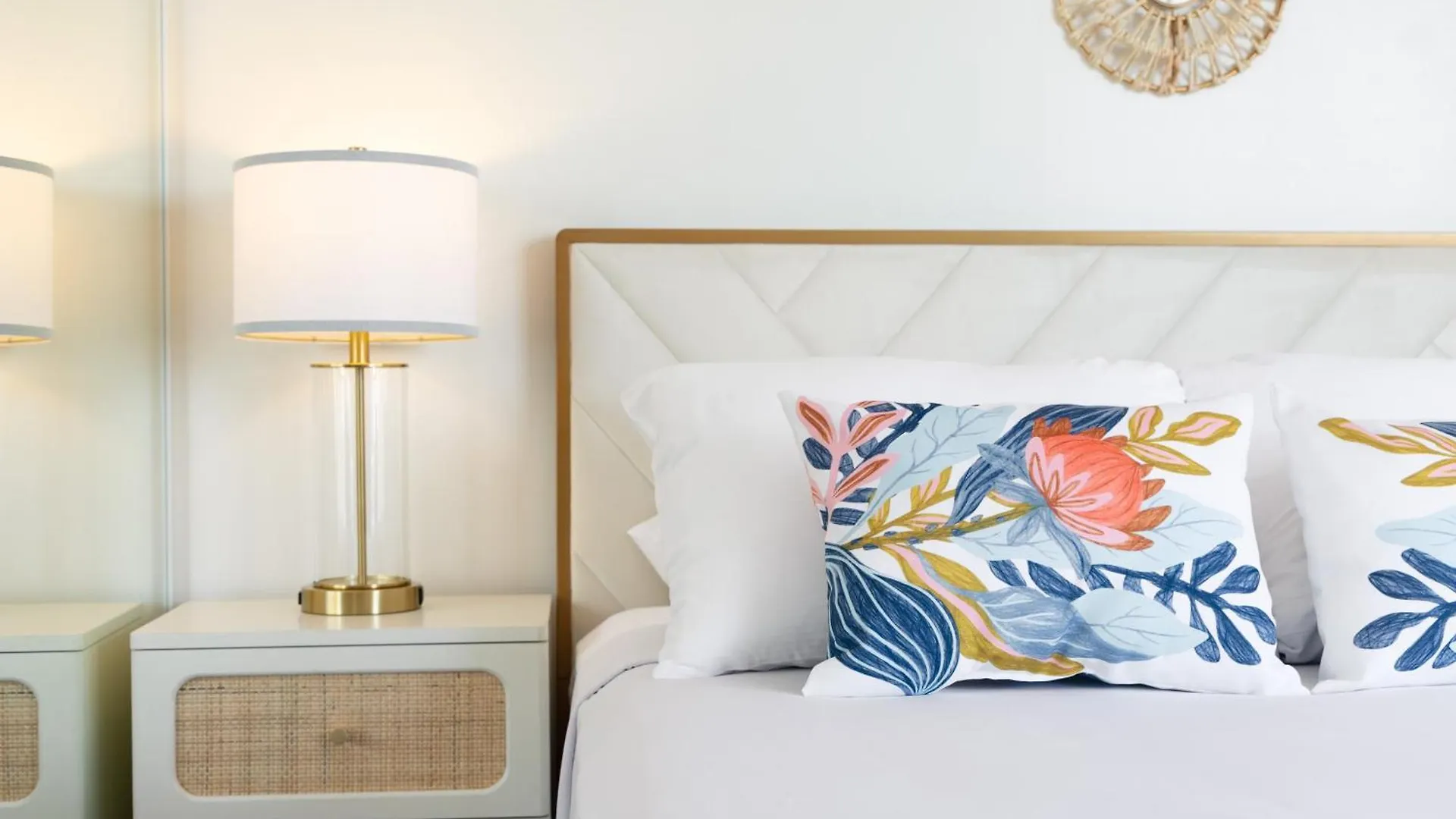 Apartamento Newly Renovated Studio With Rooftop Pool & Near Waikiki Beach! Honolulu Estados Unidos da América