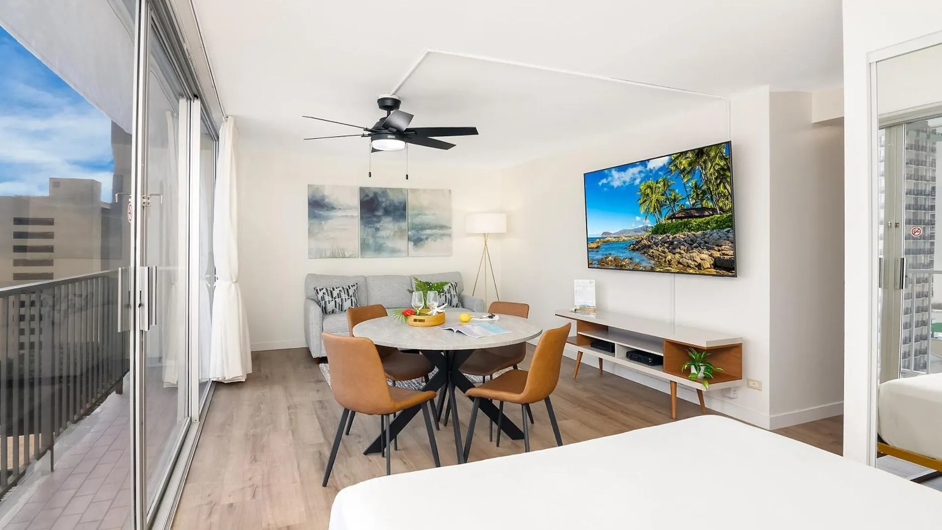 Apartamento Newly Renovated Studio With Rooftop Pool & Near Waikiki Beach! Honolulu Estados Unidos da América