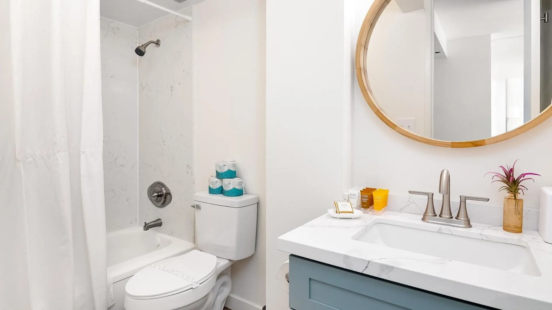 Apartamento Newly Renovated Studio With Rooftop Pool & Near Waikiki Beach! Honolulu