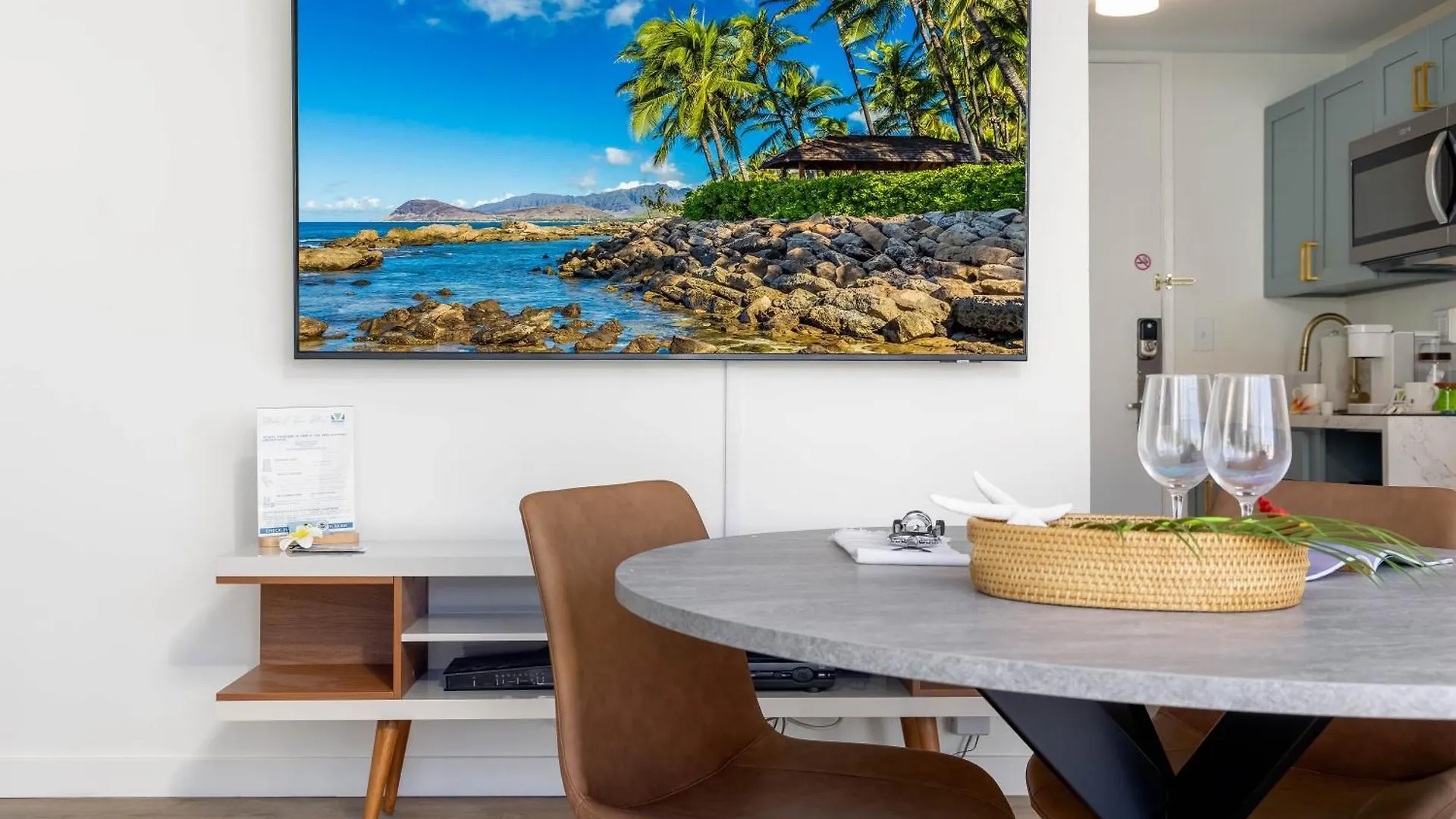 Newly Renovated Studio With Rooftop Pool & Near Waikiki Beach! Honolulu Apartamento